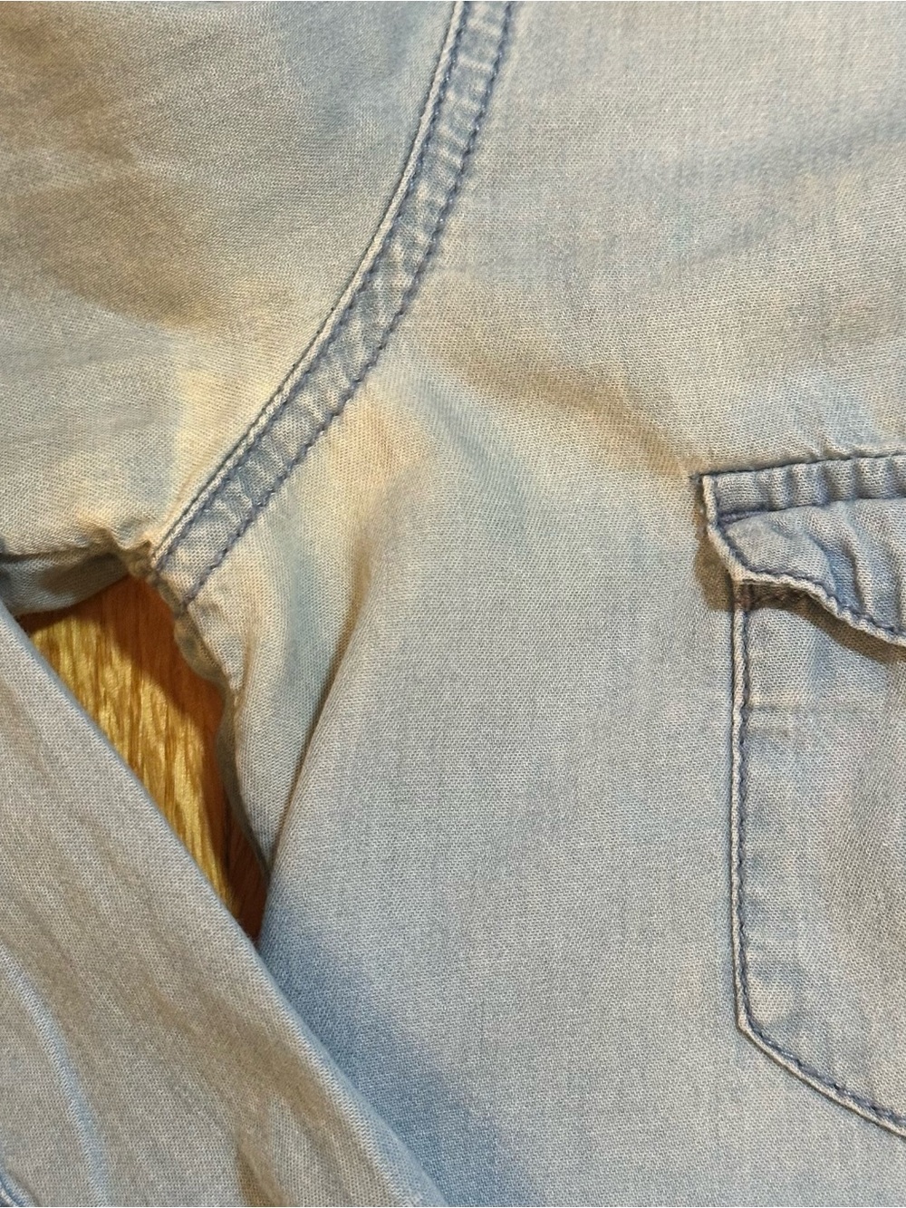 American Eagle Boyfriend Fit Pearl Snap Light Chambray Denim Shirt Sz XS (v) - Picture 4 of 13